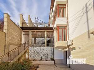 Дом 450м², 3-этажный, участок 10 сот.  