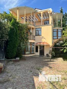 Дом 280м², 3-этажный, участок 7 сот.  