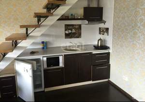 Дом 207м&sup2;, 4-этажный, участок 1 сот.  