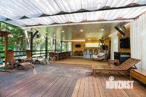 Дом 425м&sup2;, 3-этажный, участок 23 сот.  