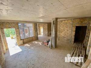 Дом 255м&sup2;, 2-этажный, участок 4 сот.  