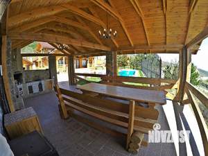 Дом 300м², 2-этажный, участок 15 сот.  