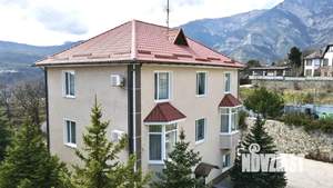 Дом 286м&sup2;, 3-этажный, участок 6 сот.  