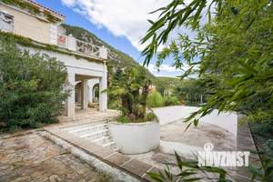 Дом 797м², 2-этажный, участок 30 сот.  