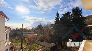 Дом 312м&sup2;, 3-этажный, участок 6 сот.  