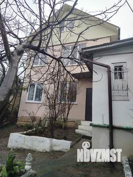 Дом 105м&sup2;, 3-этажный, участок 3 сот.  