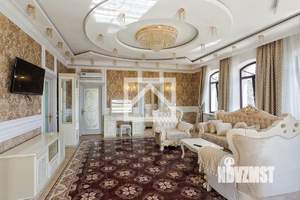 Дом 650м&sup2;, 4-этажный, участок 9 сот.  