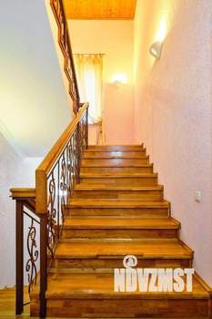 Дом 357м&sup2;, 3-этажный, участок 4 сот.  