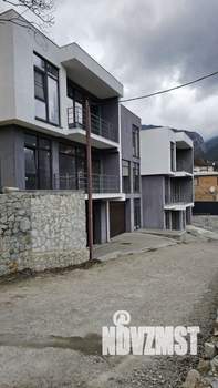 Таунхаус 150м², 3-этажный, участок 2 сот.  