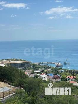 Дом 237м&sup2;, 3-этажный, участок 6 сот.  