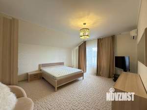 Дом 354м&sup2;, 4-этажный, участок 6 сот.  