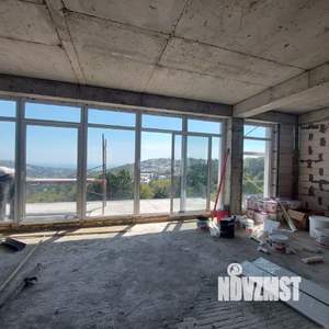 Дом 278м&sup2;, 3-этажный, участок 6 сот.  