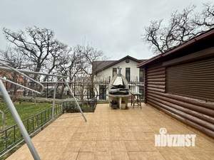 Дом 385м², 3-этажный, участок 14 сот.  