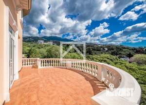 Дом 440м&sup2;, 4-этажный, участок 11 сот.  