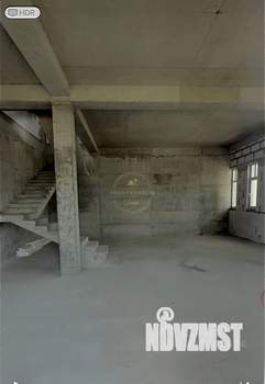 Дом 300м&sup2;, 3-этажный, участок 6 сот.  