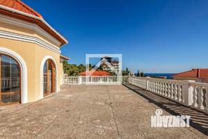 Дом 444м&sup2;, 4-этажный, участок 10 сот.  