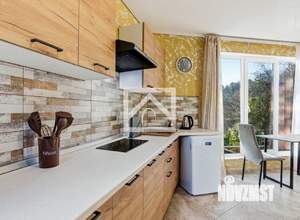 Дом 289м&sup2;, 3-этажный, участок 5 сот.  