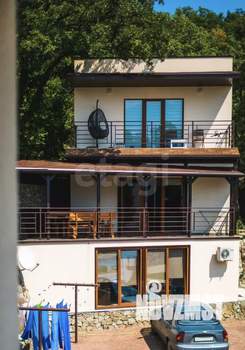 Дом 700м&sup2;, 4-этажный, участок 20 сот.  