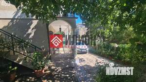 Дом 180м&sup2;, 3-этажный, участок 4 сот.  