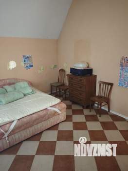 Коттедж 163м&sup2;, 3-этажный, участок 1 сот.  