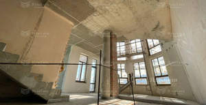 Дом 720м&sup2;, 4-этажный, участок 20 сот.  