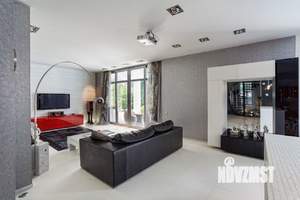 Дом 350м&sup2;, 2-этажный, участок 5 сот.  