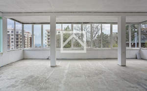 Дом 293м&sup2;, 3-этажный, участок 9 сот.  