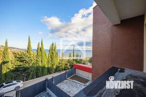 Таунхаус 300м&sup2;, 4-этажный, участок 1 сот.  