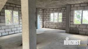 Дом 200м&sup2;, 3-этажный, участок 3 сот.  