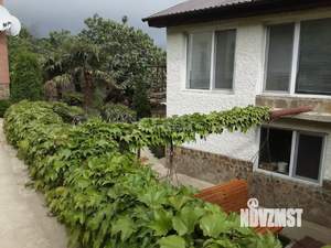 Дом 325м&sup2;, 3-этажный, участок 15 сот.  