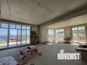 Дом 240м², 3-этажный, участок 6 сот.  