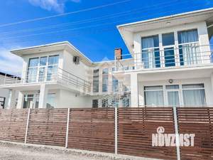 Дом 440м², 2-этажный, участок 6 сот.  