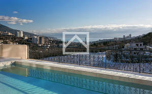 Дом 322м&sup2;, 3-этажный, участок 7 сот.  