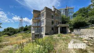 Дом 850м&sup2;, 4-этажный, участок 23 сот.  