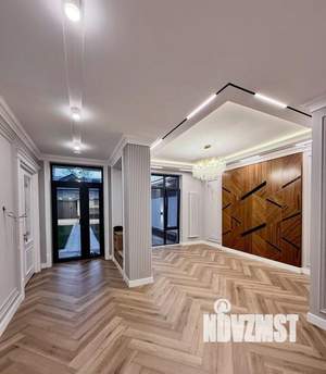 Дом 280м&sup2;, 2-этажный, участок 6 сот.  