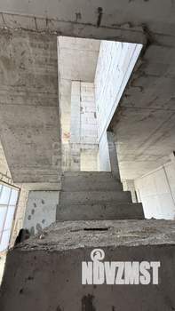 Дом 235м², 3-этажный, участок 5 сот.  