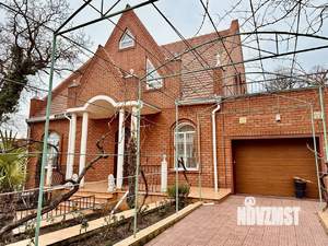 Дом 385м², 3-этажный, участок 14 сот.  