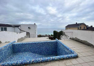 Дом 500м&sup2;, 3-этажный, участок 3 сот.  