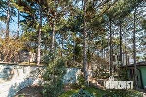 Коттедж 610м&sup2;, 5-этажный, участок 20 сот.  