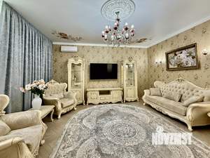 Дом 185м&sup2;, 2-этажный, участок 3 сот.  