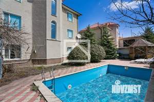 Дом 286м&sup2;, 3-этажный, участок 6 сот.  