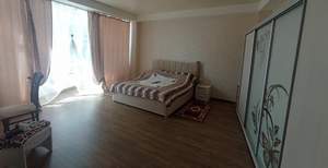 Дом 242м², 3-этажный, участок 1 сот.  