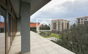 Дом 293м&sup2;, 3-этажный, участок 9 сот.  