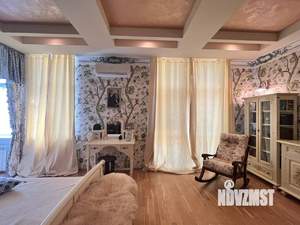 Таунхаус 300м², 3-этажный, участок 1 сот.  