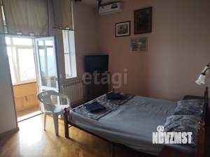 Дом 223м&sup2;, 3-этажный, участок 1 сот.  