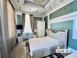 Дом 631м², 4-этажный, участок 8 сот.  