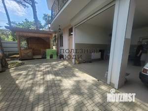 Дом 252м², 3-этажный, участок 4 сот.  