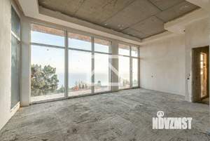 Дом 229м&sup2;, 2-этажный, участок 6 сот.  