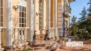 Дом 1250м², 4-этажный, участок 18 сот.  