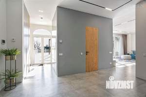 Дом 252м&sup2;, 3-этажный, участок 4 сот.  